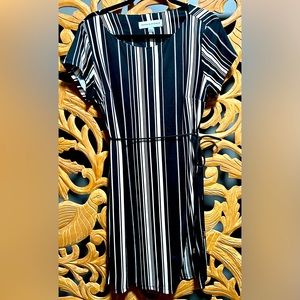 Emma & Michele Women’s Black & White Shift Dress Size: L